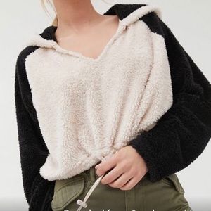 Urban Outfitters Sherpa Crop Top Hoodie M